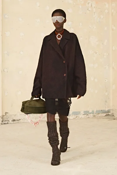 Look 26